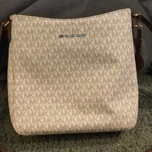 Michael Kors Jet Set Crossbody bag